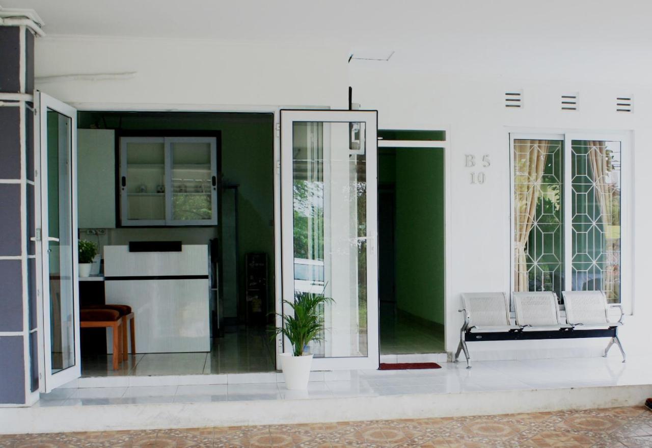 Aquina House Otel Bogor Dış mekan fotoğraf